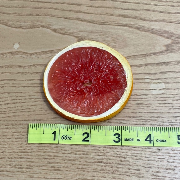 Vtg Realistic Rubber 4 Pink Grapefruit Slices Faux Fruit Citrus Decor Prop MCM - Picture 4 of 4